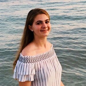 Meet your Posher, Emma
